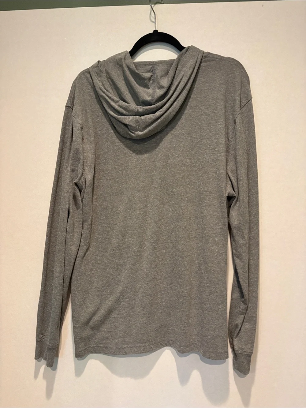J. Crew - Men's long sleeve hooded t-shirt. Heathered Gray. Large.